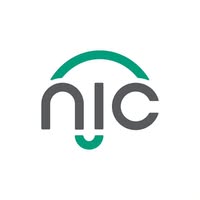 موظف تأمين صحي